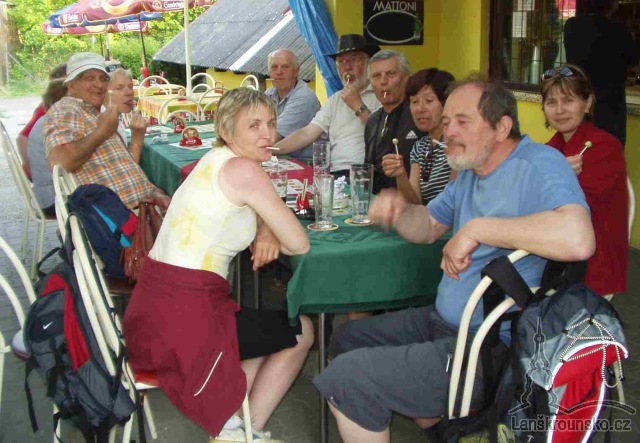 17_Koncime na Knofliku - posilujeme se lizatkem.jpg